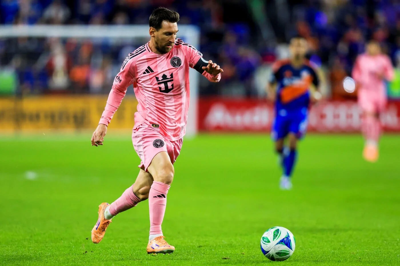 Messi tỏa sáng đưa Inter Miami vào chung kết miền Đông MLS