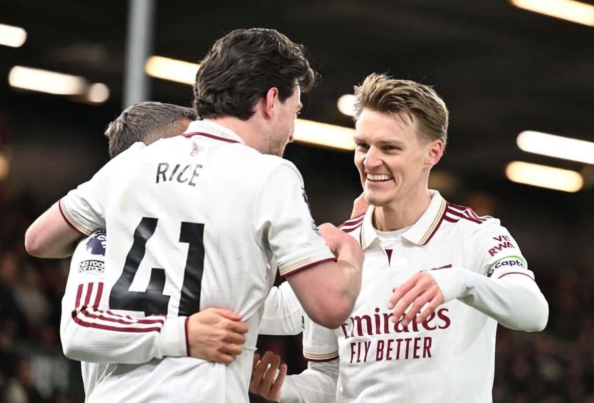Sự trở lại của các thủ lĩnh giúp Arsenal bứt phá