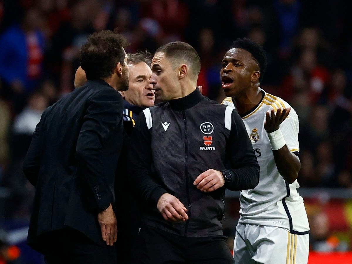 Vinicius Junior lạc nhịp trong cỗ máy Real của Alonso