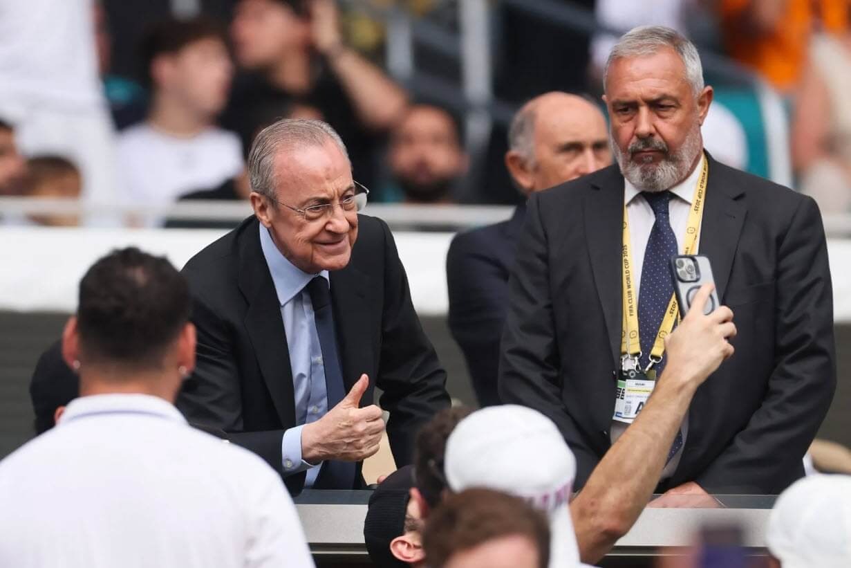 Perez thể hiện quyền lực tuyệt đối tại Real khi sa thải Alonso