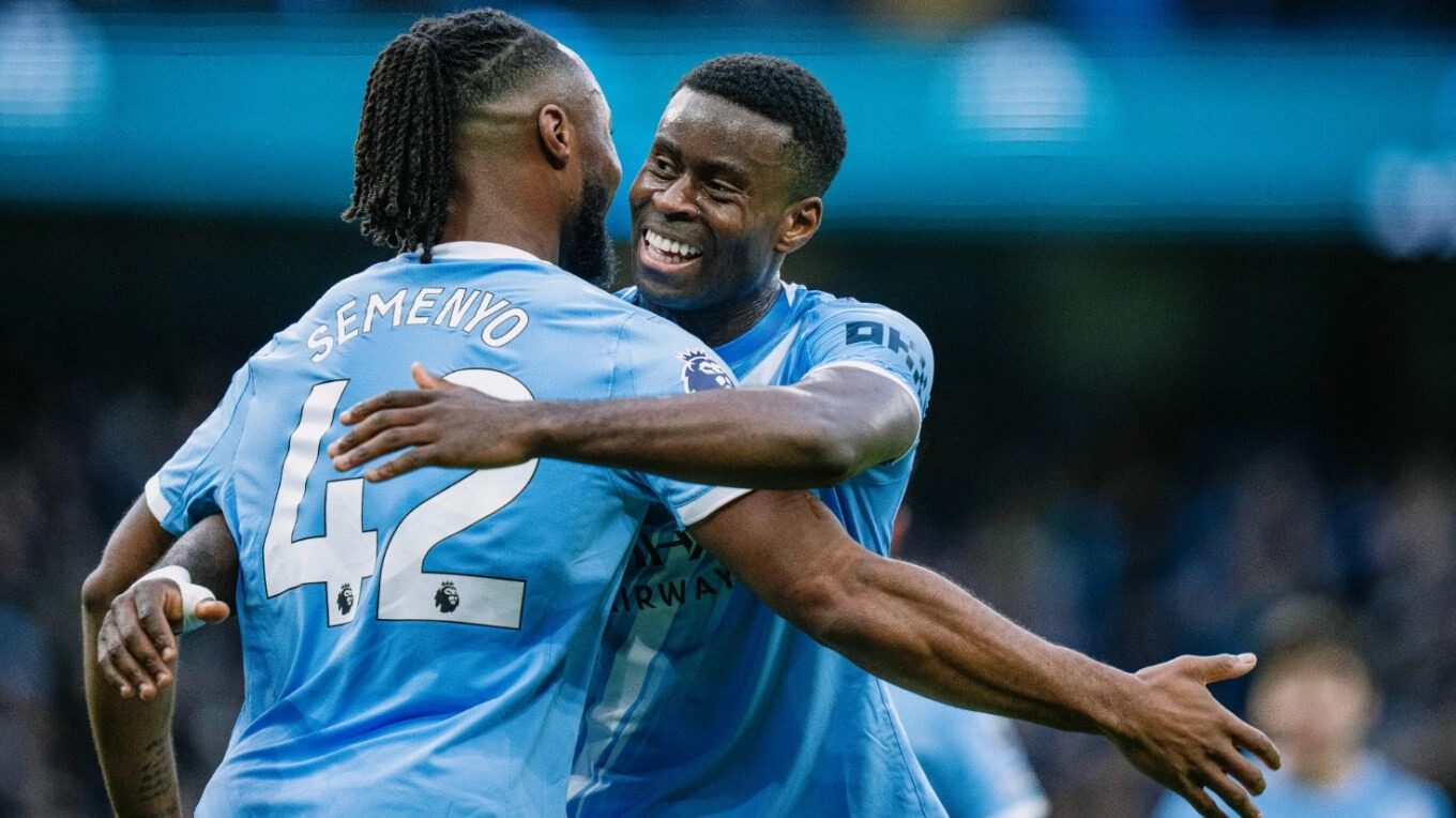 Marc Guehi gây ấn tượng trong trận ra mắt Man City