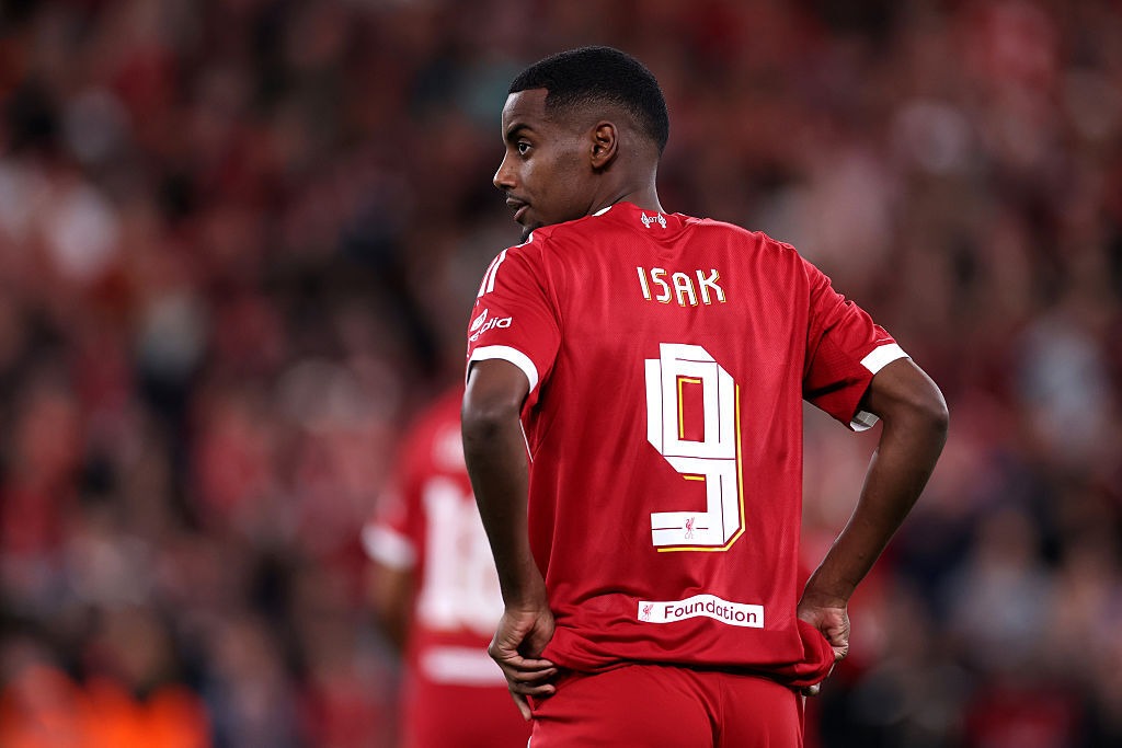 Thuỵ Điển xa rời vé World Cup dù có Isak, Gyokeres