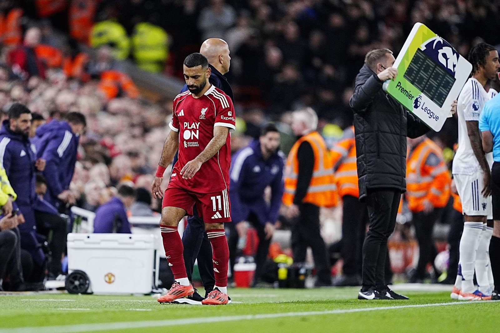 Liverpool có đang rơi vào cuộc khủng hoảng toàn diện?