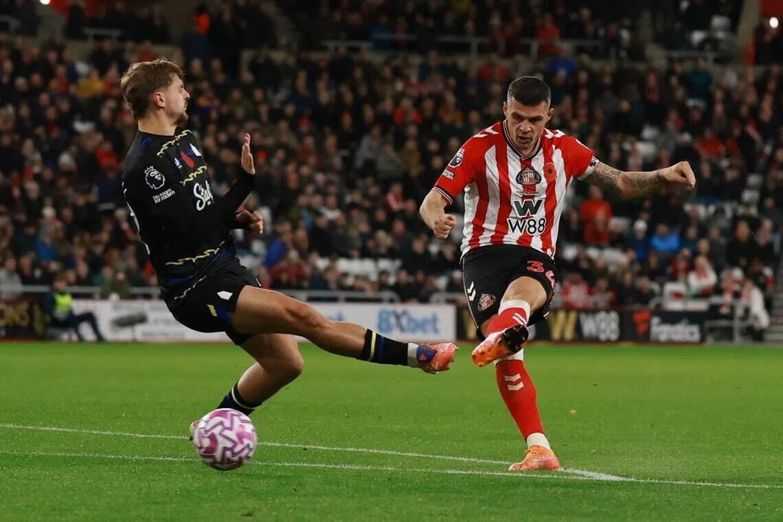 Granit Xhaka - bản hợp đồng tốt nhất mùa giải Ngoại hạng Anh?