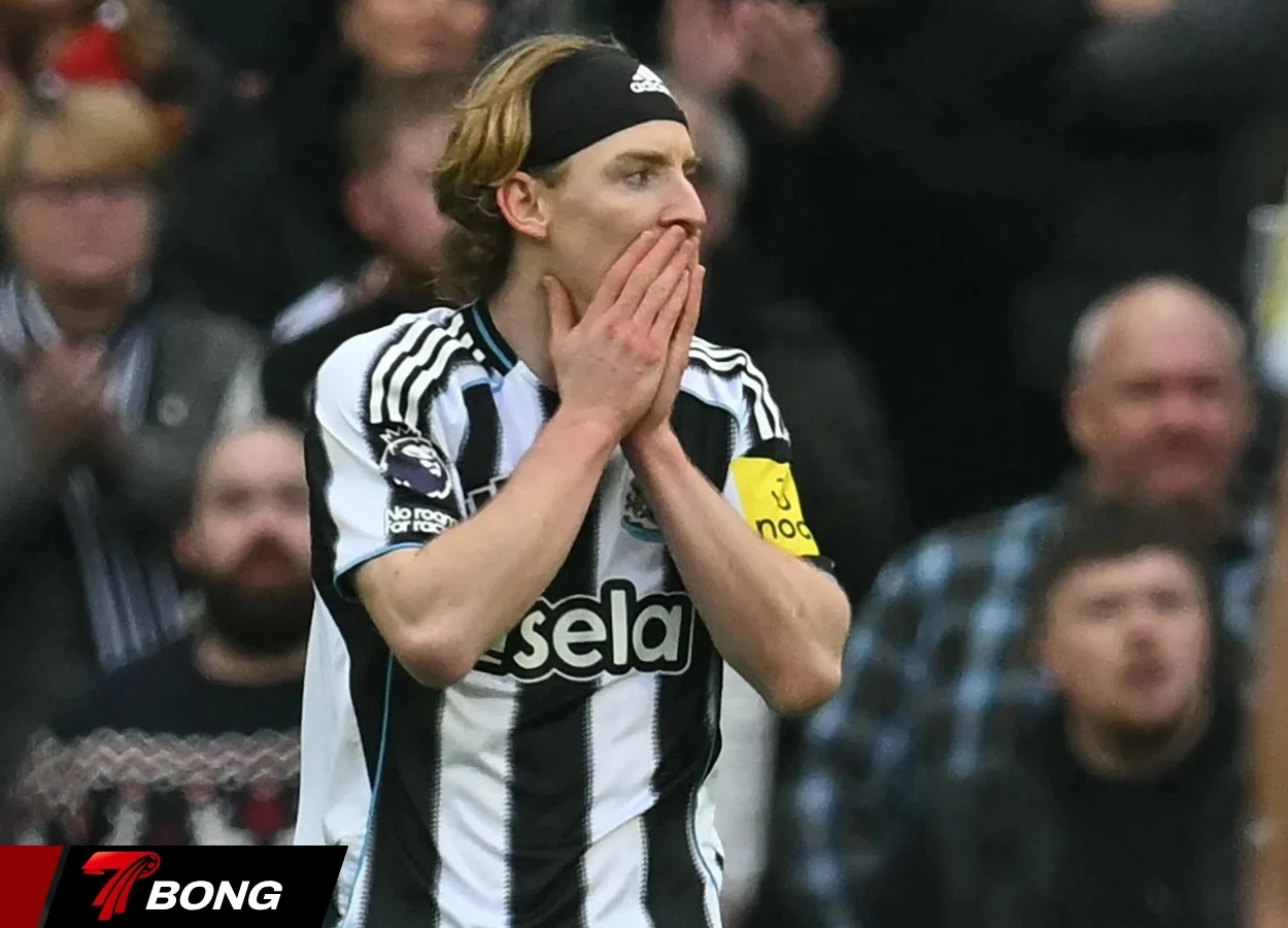Bayern Munich không chấp nhận yêu cầu Newcastle