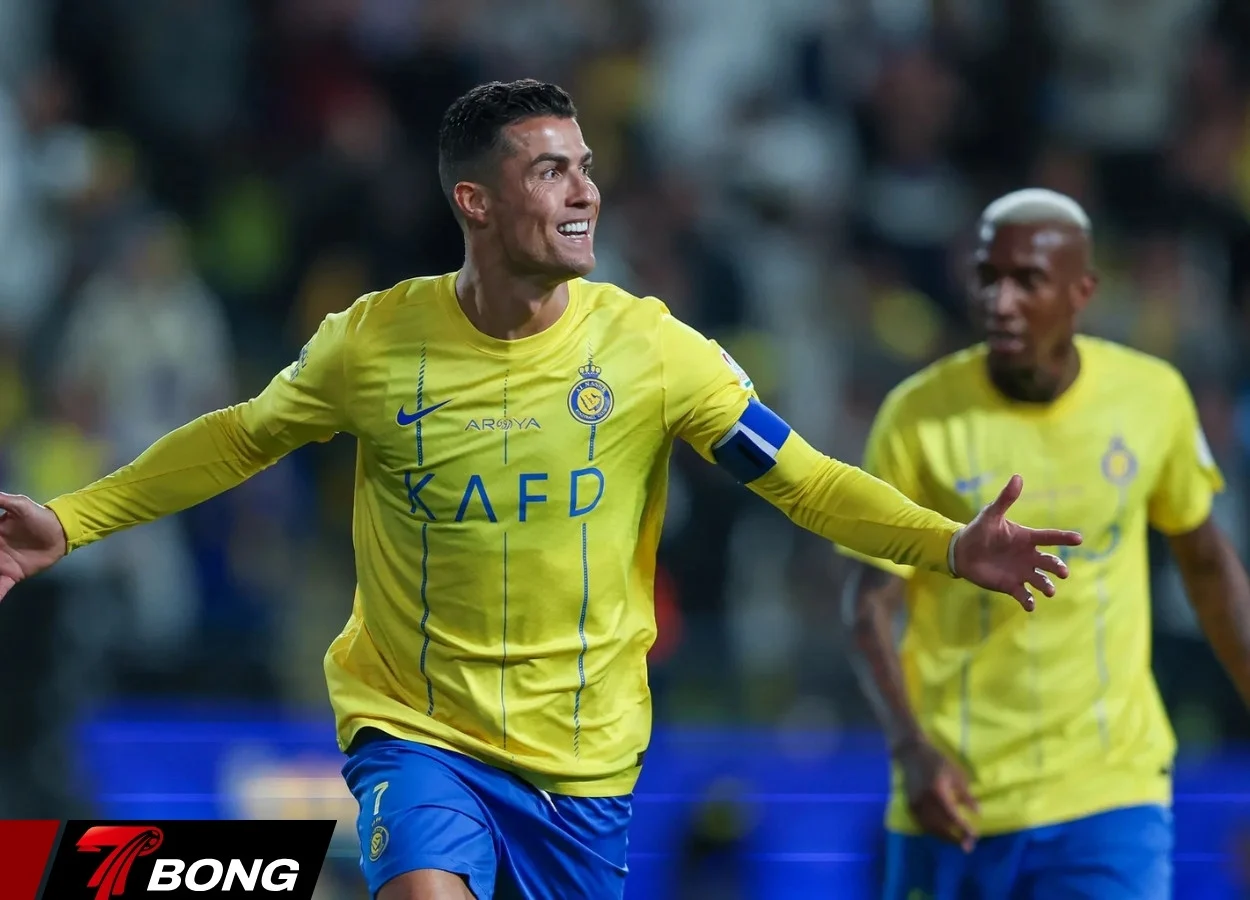 CR7 ăn mừng bàn thắng trước Al Fateh