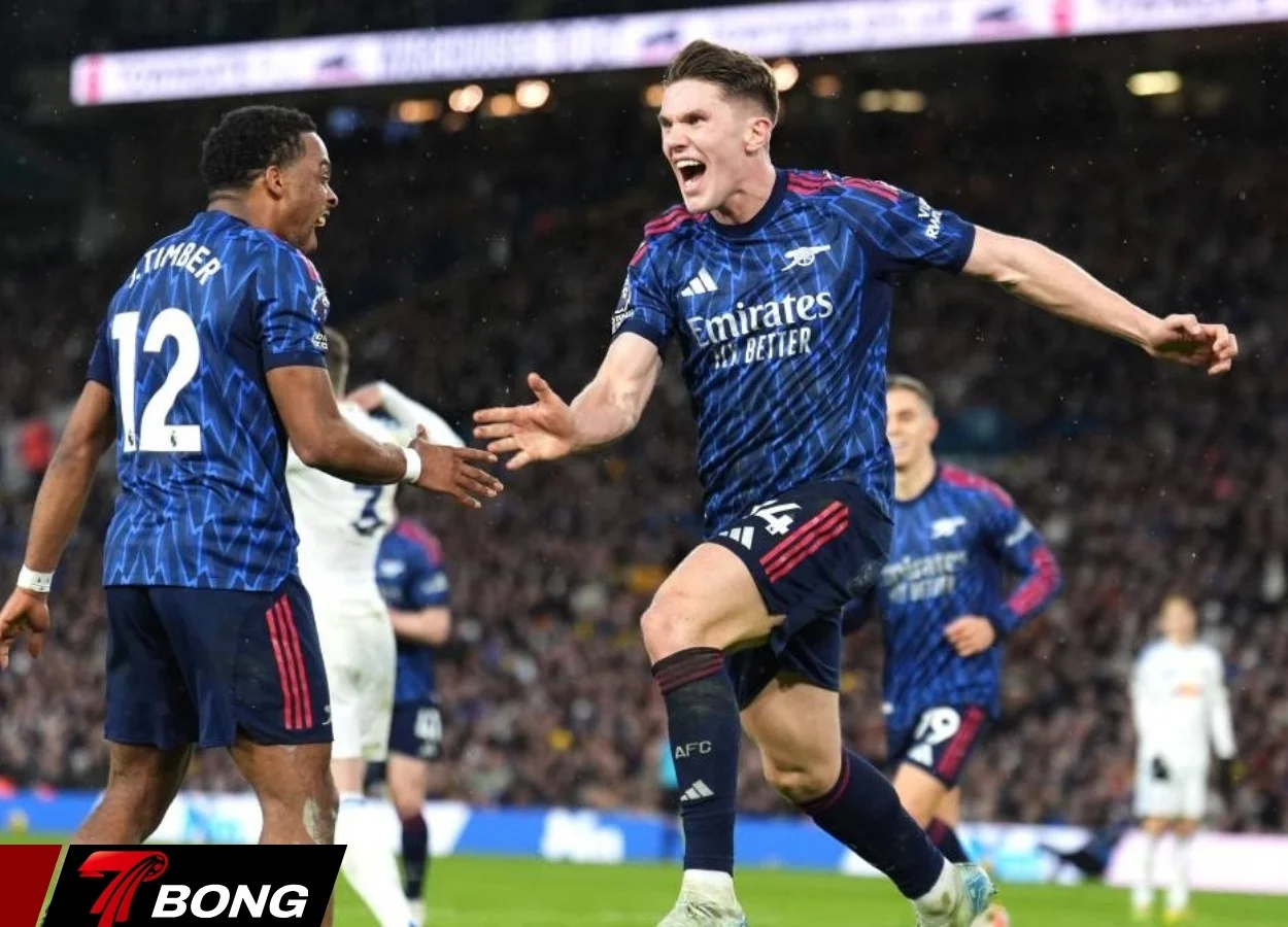 Gyökeres ăn mừng bàn thắng nâng tỷ số lên 3-0