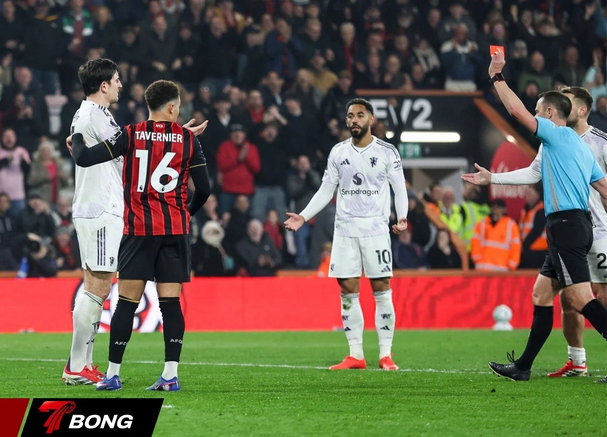 Trận đấu gây tổn thất nặng nề cho Manchester United