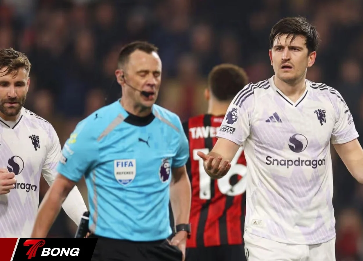Tấm thẻ đỏ của Harry Maguire được cho là quá nặng tay