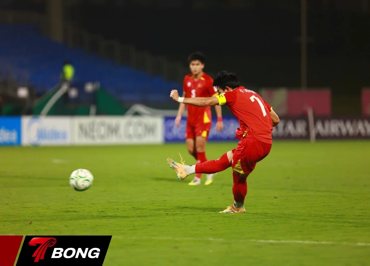 Việt Nam chiến thắng Hàn Quốc trên chấm Penalty