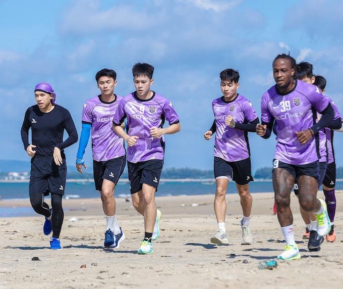 Nhộn nhịp trước vòng 7 V.League 2025/26