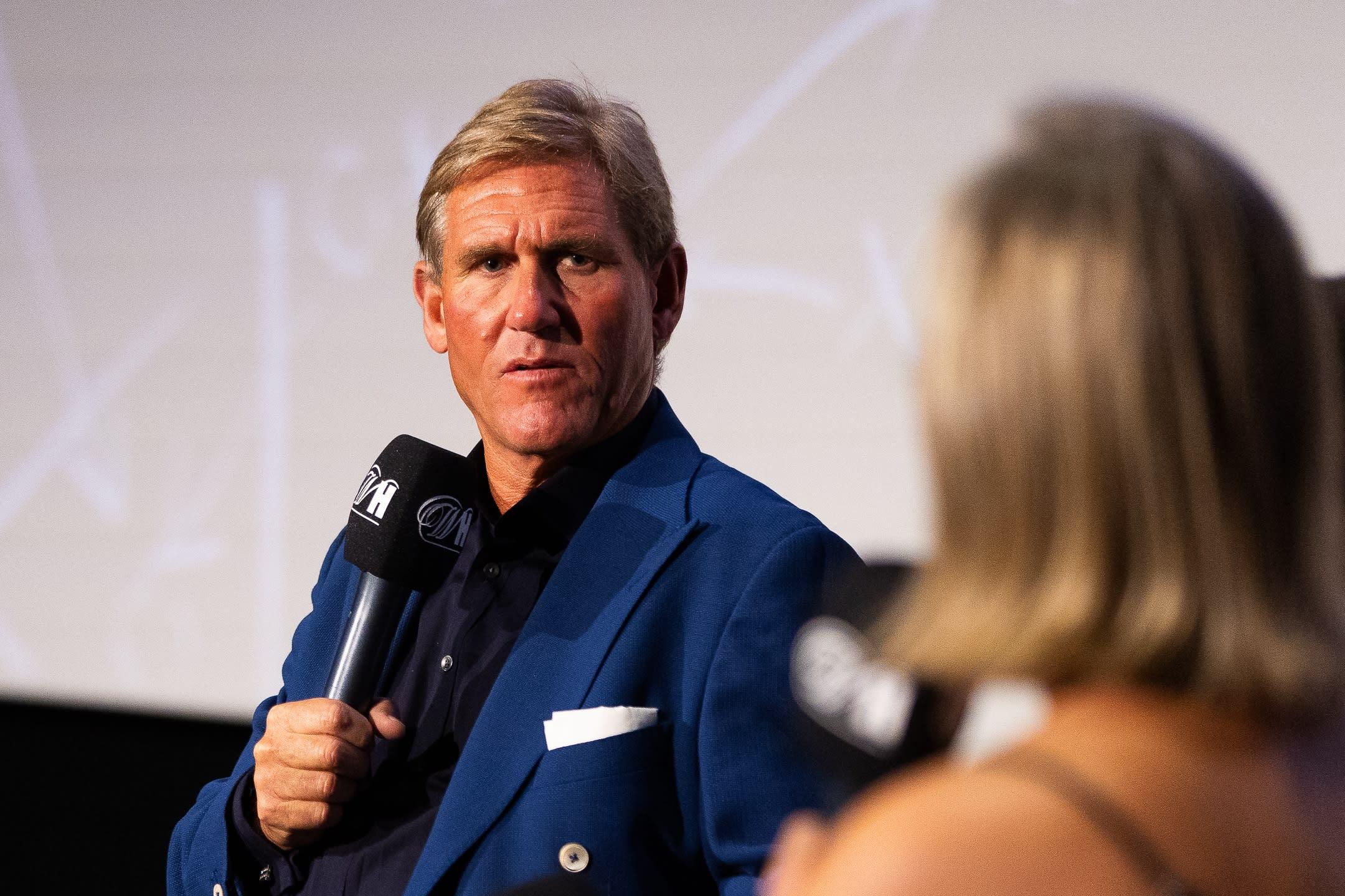 Simon Jordan chỉ trích cách xử lý của UEFA với án phạt 31 triệu bảng dành cho Chelsea