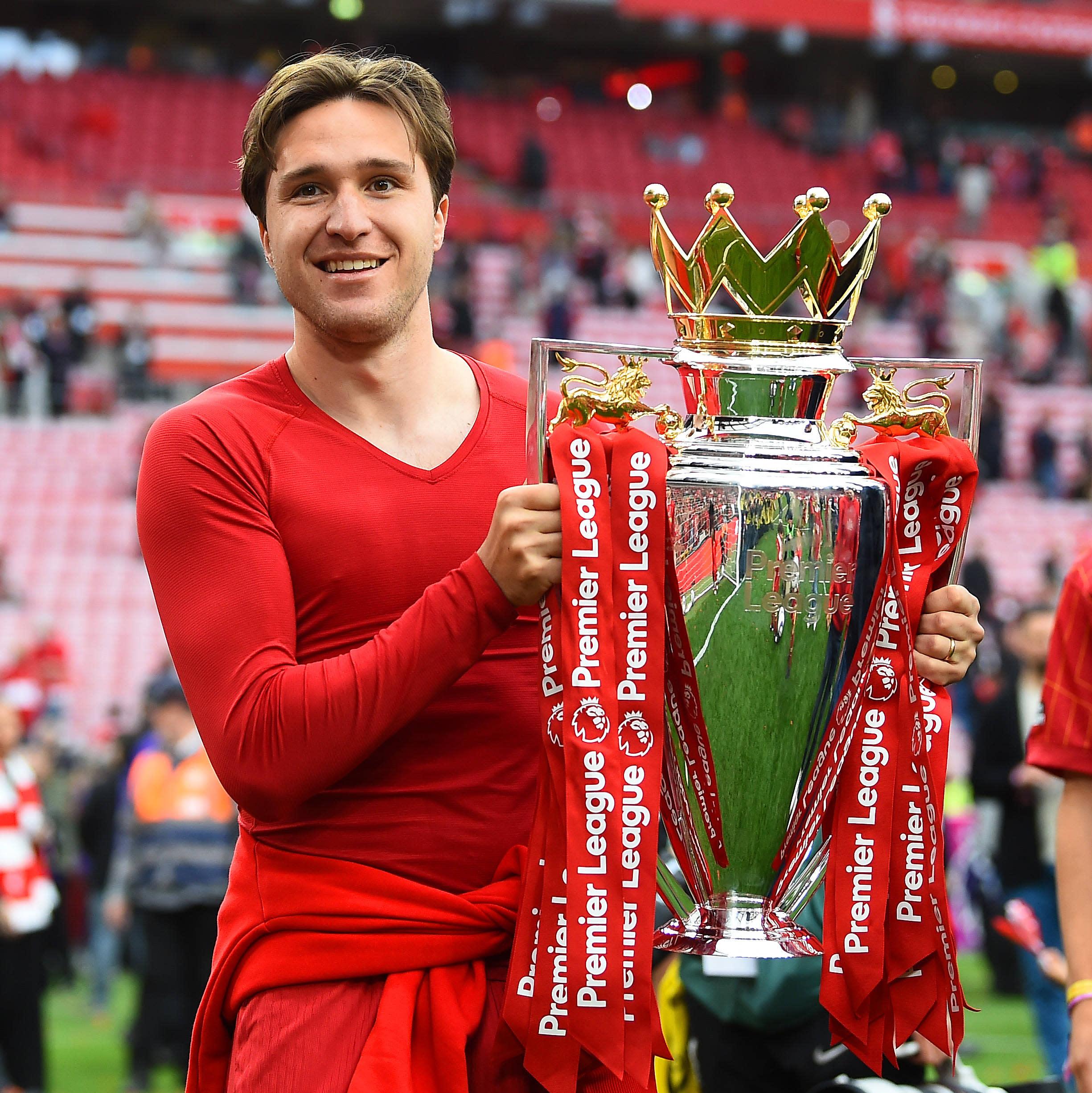 Liverpool Đối Mặt Quyết Định Mùa Hè Quan Trọng Về Bán Cầu Thủ