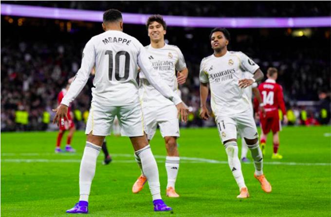 Mbappe tuổi 27: Thành tựu vượt trội so với các huyền thoại