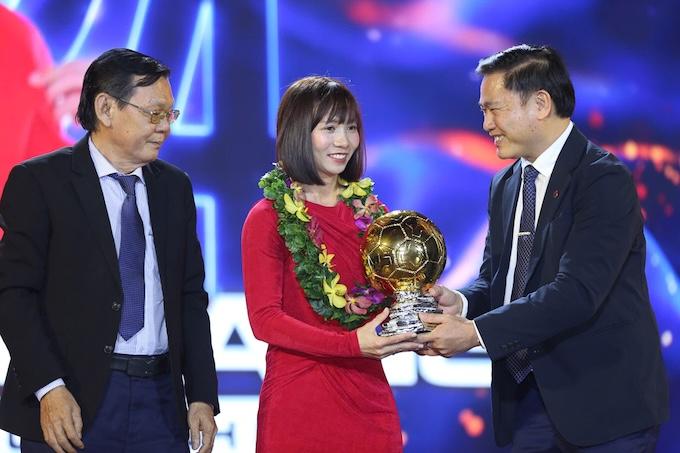 Cuộc đua Quả bóng vàng Việt Nam 2025 bắt đầu: Danh hiệu cao quý gọi tên ai?