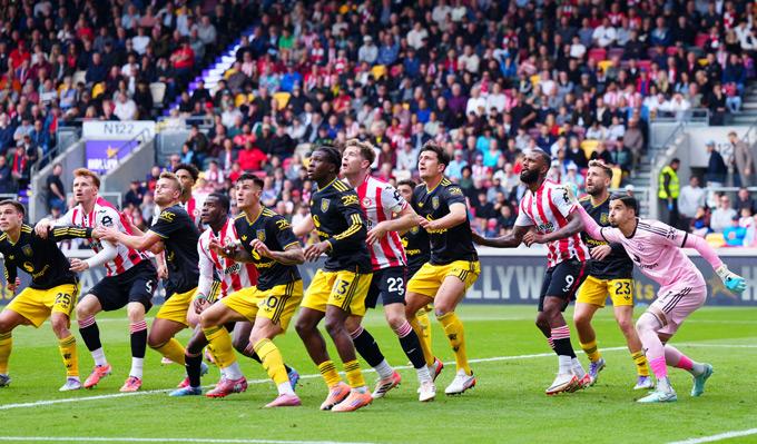 Premier League đang thoái hóa chiến thuật? Một góc nhìn thực tế