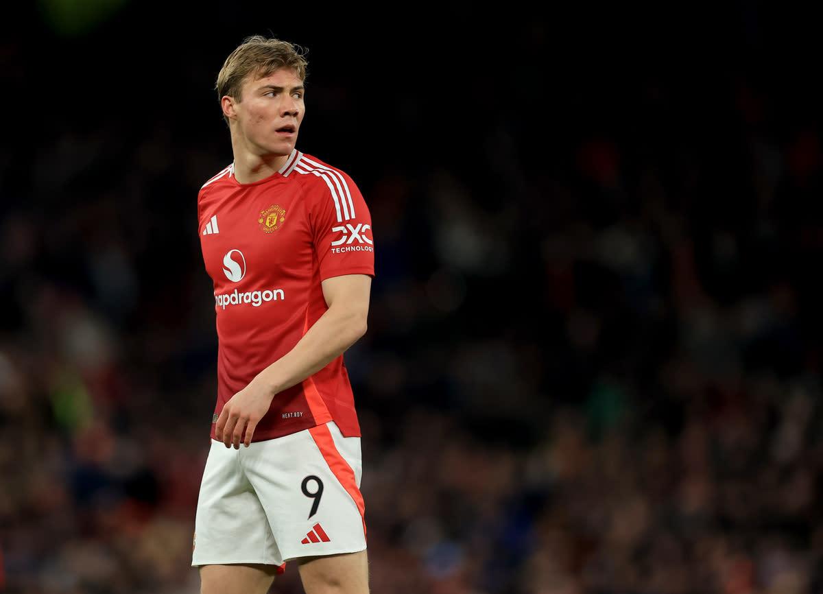 Manchester United sẵn sàng cho Hojlund ra mượn giữa lúc Milan quan tâm