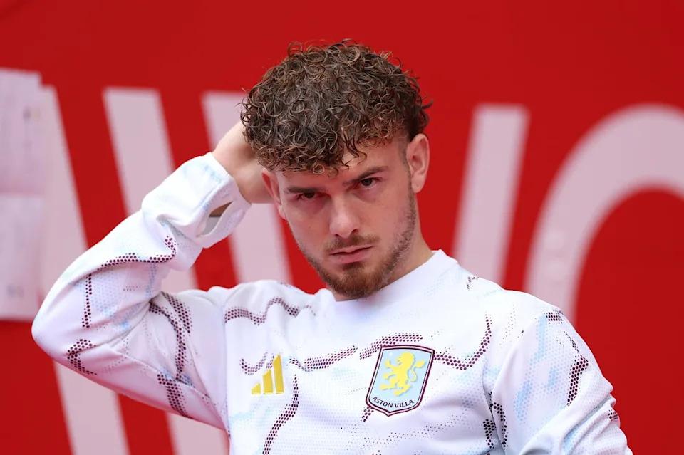 Harvey Elliott gây tranh cãi nhưng thương vụ Aston Villa bất thành chẳng ai thắng