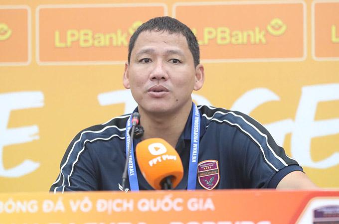 Tương lai HLV Nguyễn Anh Đức tại Becamex TP.HCM bị đặt dấu hỏi