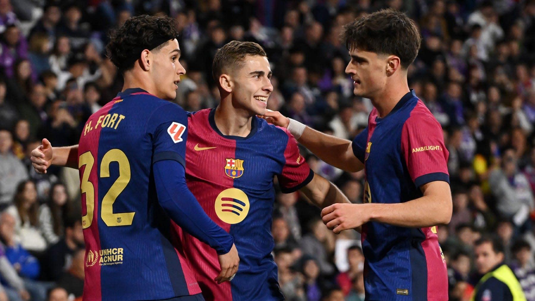 Barcelona chờ đợi các đề nghị cho mượn dành cho hậu vệ được đánh giá cao