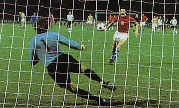 Messi chịu thua Maguire ở bảng xếp hạng penalty vĩ đại nhất?