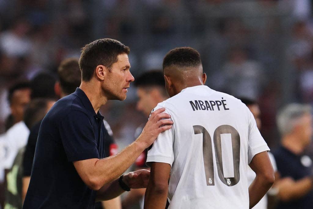 Real Madrid nhắm tới bất ngờ chiêu mộ tiền vệ Manchester United