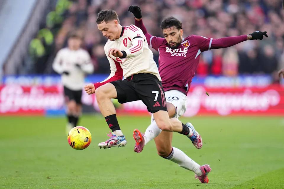 Cựu ngôi sao Liverpool chỉ cho Arne Slot vị trí cần sử dụng Florian Wirtz