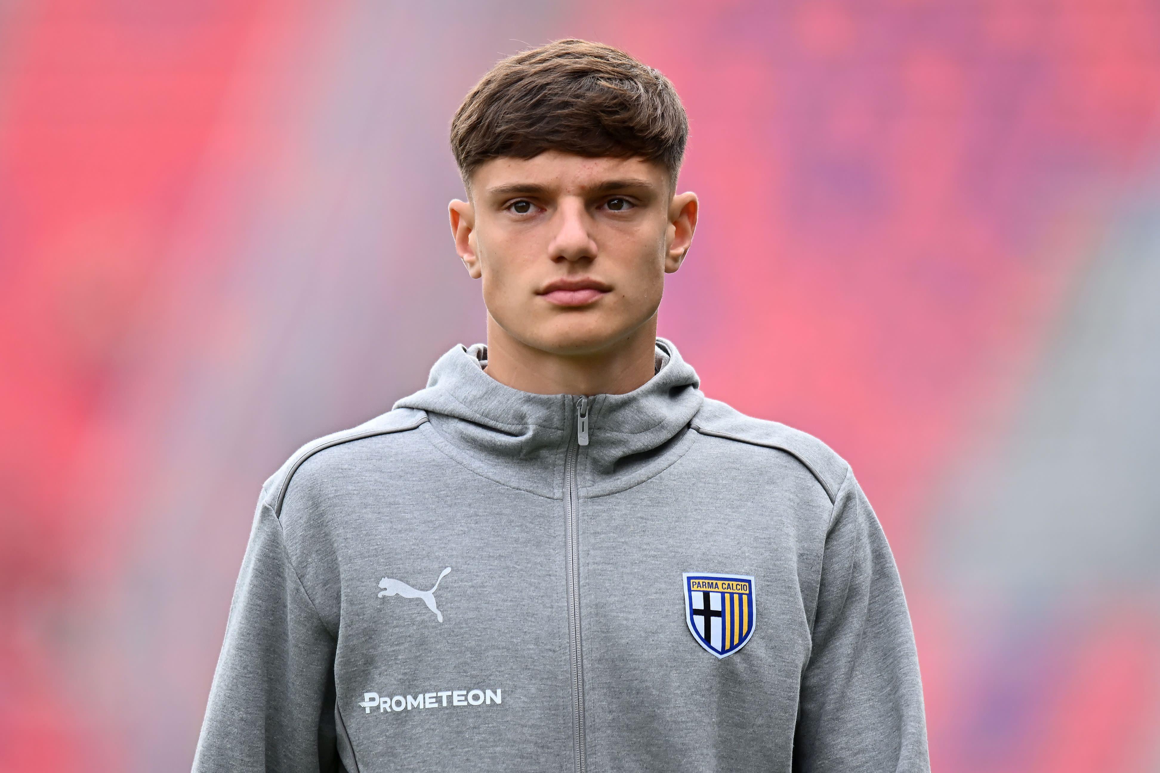 Ngôi Sao U21 Italy Là Mục Tiêu Duy Nhất Của Inter Milan Ở Hàng Thủ – Juventus, AC Milan, Liverpool, Spurs & West Ham United Cùng Tham Gia Cuộc Đua